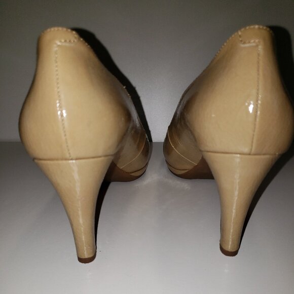 Taupe/Beige Patent High heel sz 6.5 - Picture 4 of 11